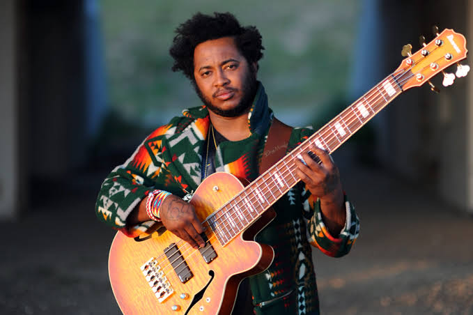 Thundercat performing on tour